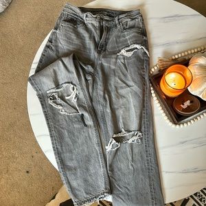 American Eagle Mom Jeans